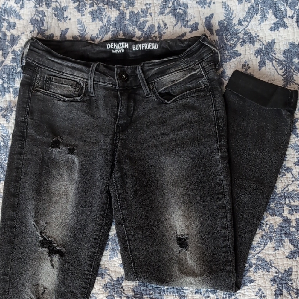 Denizen from Levi's Black Boyfriend Jeans Modern Fit